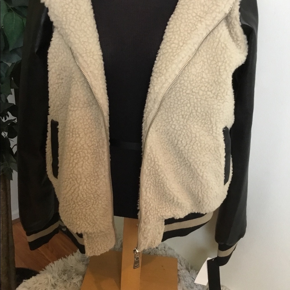 Madden NYC Sleeve Pocket Sherpa Varsity Jacket Large - Picture 2 of 16